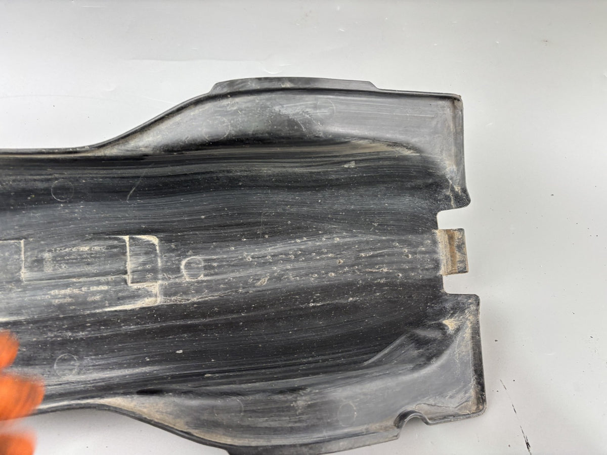 Honda CX500 C PC01 Güllepumpe Fender Radlauf Schutzblech Innenverkleidung