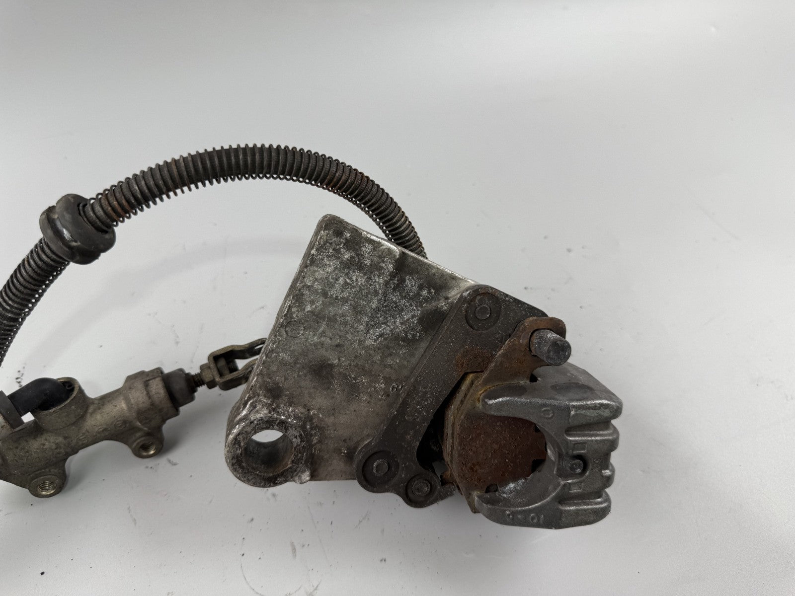 Kawasaki ZX-6R ZX600F Bremsanlage Brake Bremse hinten back Sattel Pumpe