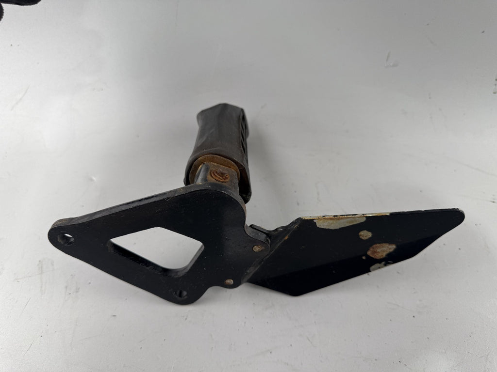 Suzuki GS 500 E GM 51 B Fußrastenanlage Fußraste Foot Step Hangers links left