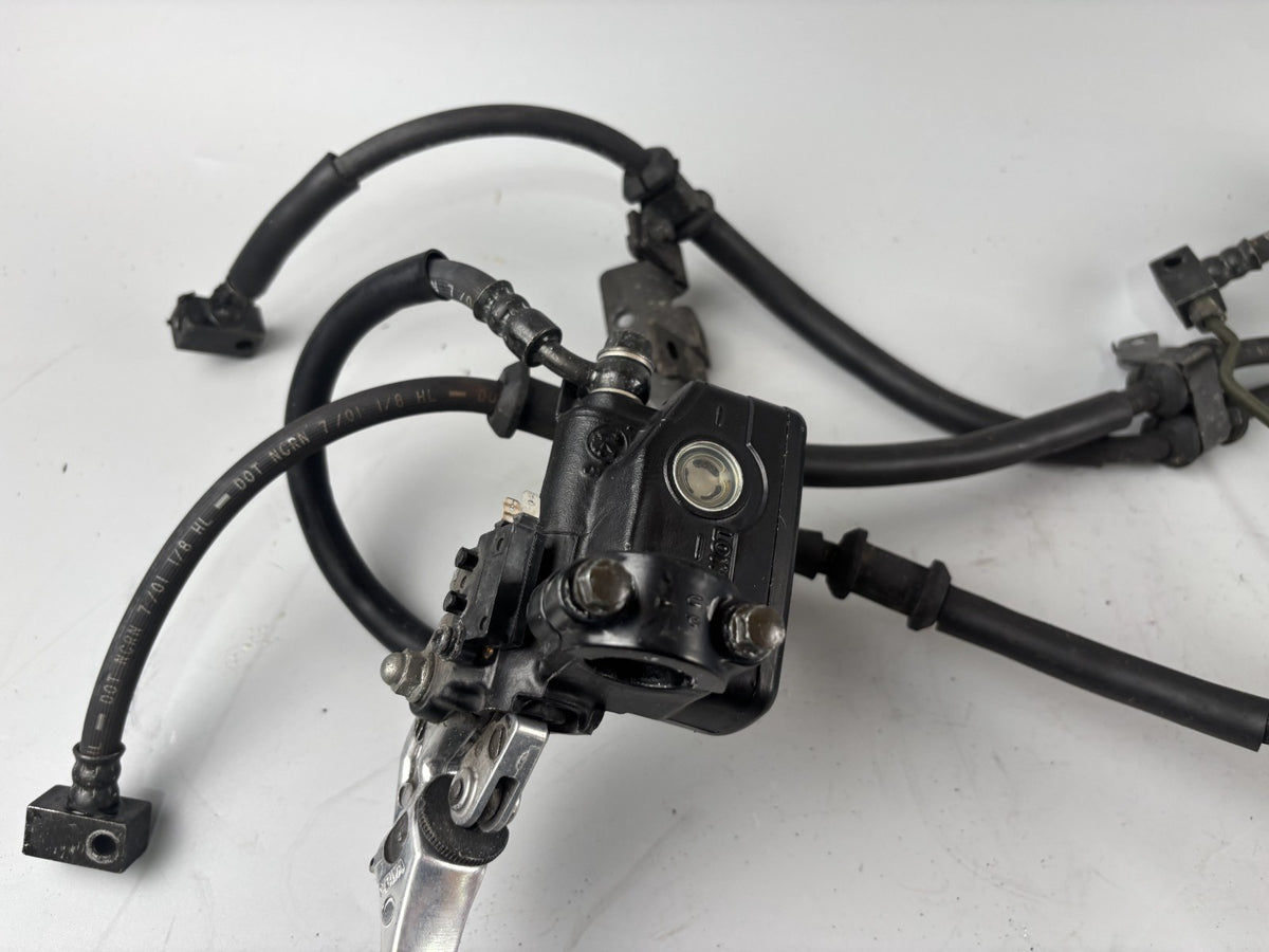 Honda VFR800 RC46/2 VTEC Bremse Bremsanlage Brake Sattel Pumpe front vorne