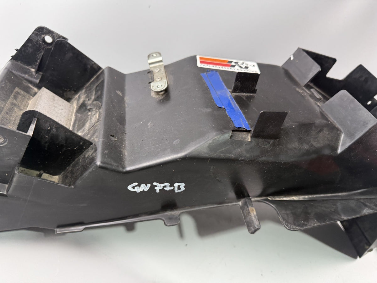 Suzuki GSF600 GN77B Bandit Heckuntersicht Fender Radlauf Schutzblech Kotflügel