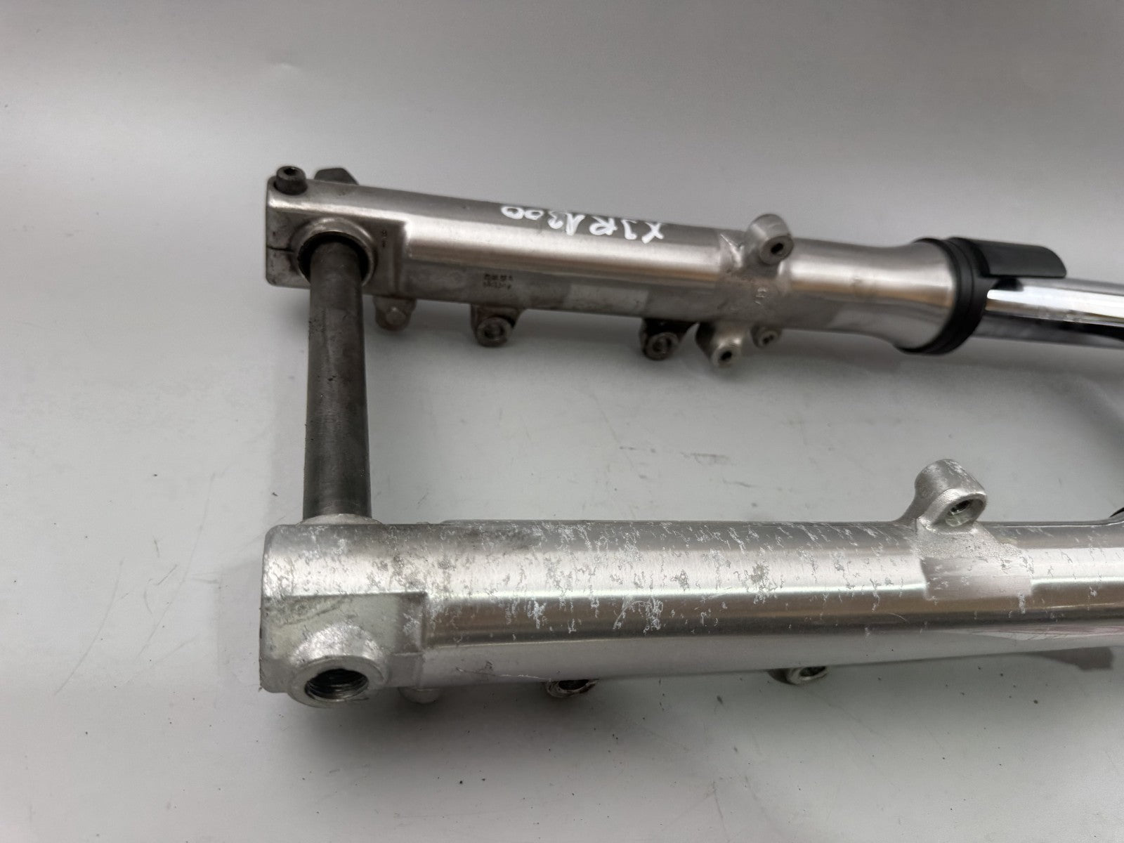 Yamaha XJR1300 RP02 Gabel Fork Federung Standrohr Tauchrohr Absorber Fahrwerk