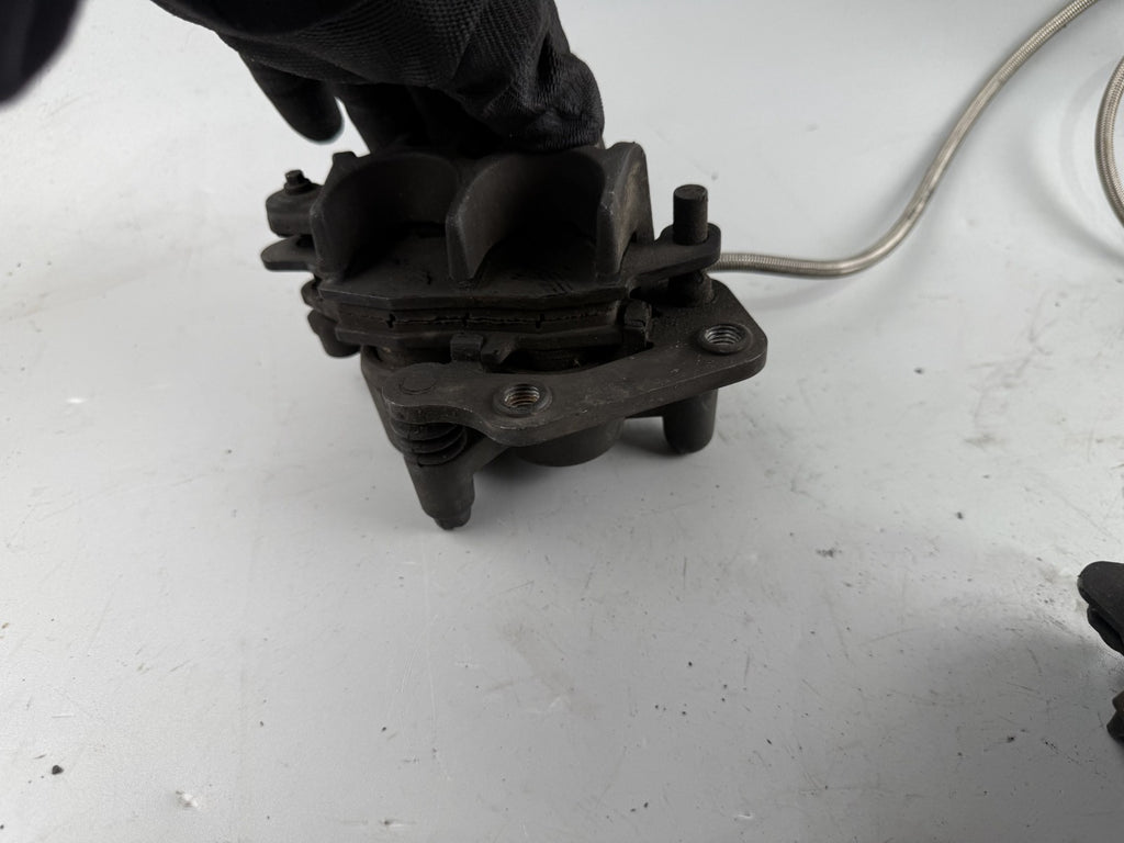 Suzuki GSX 750 AE Inazuma Bremse Bremsanlage Brake Sattel Pumpe vorn front