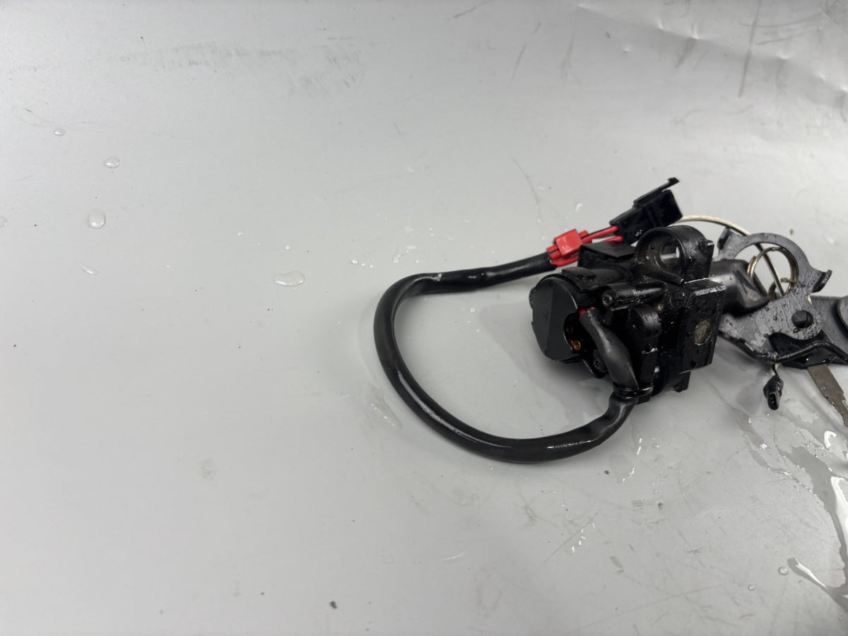 Honda SLR 650 Vigor FX 650 RD09 Schlosssatz Zündschloss Tankschloss Key Lock