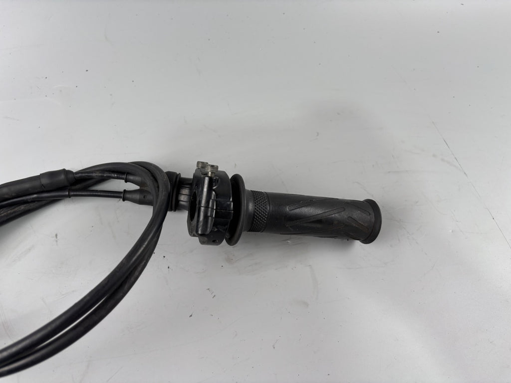 Yamaha FZS600 Fazer RJ02 Gaszug Gasgriff rechts Lenkerschalter Holder