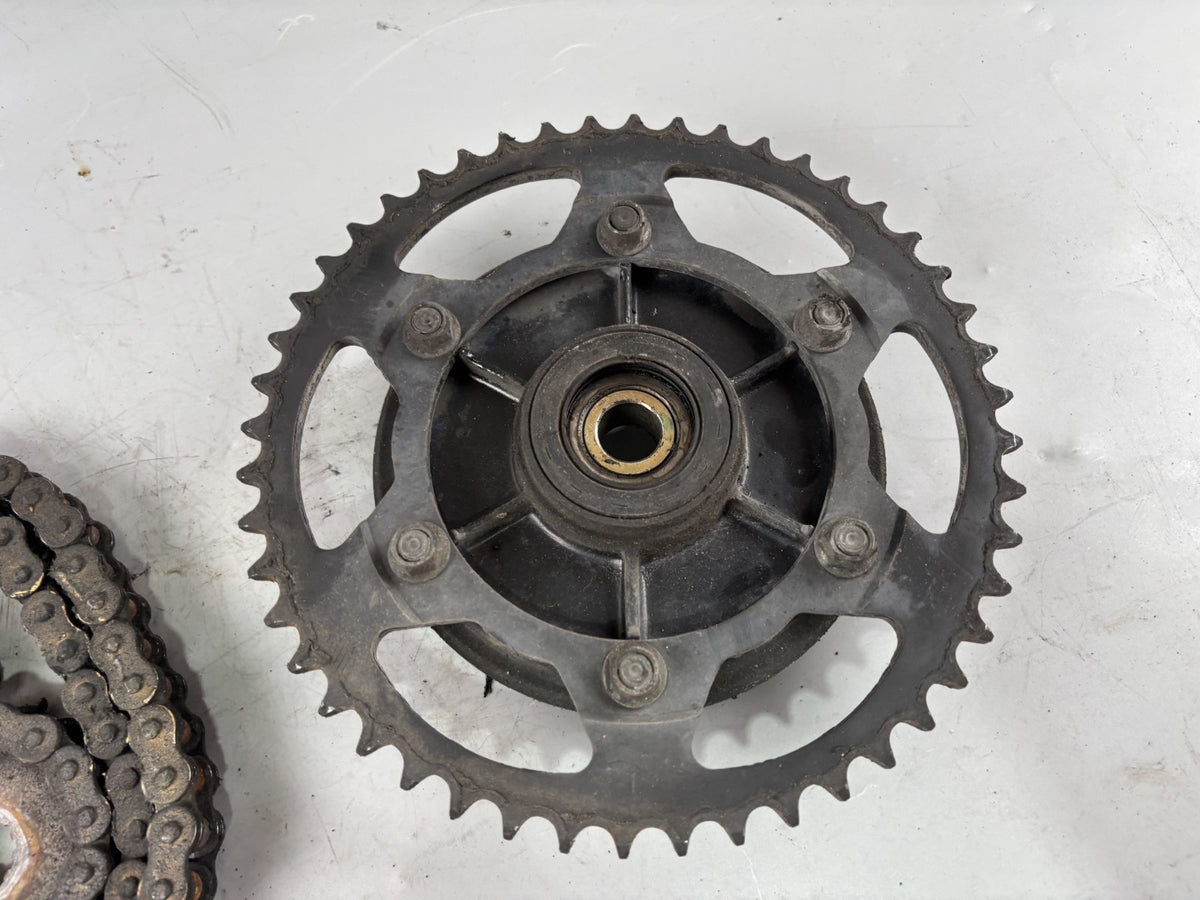 Yamaha FZS600 Fazer RJ02 Kettenkit Kettensatz Chain Antrieb Kettenrad