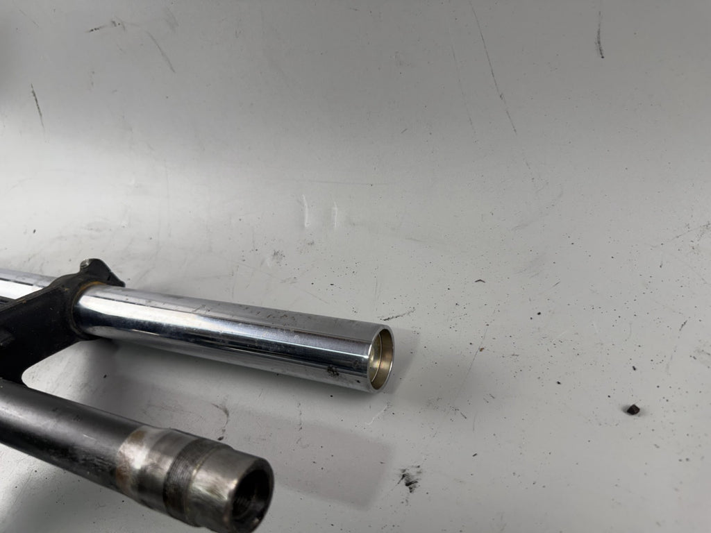 Kawasaki EX500A GPZ500S Gabel Standrohr Tauchrohr Fork Absorber Federung
