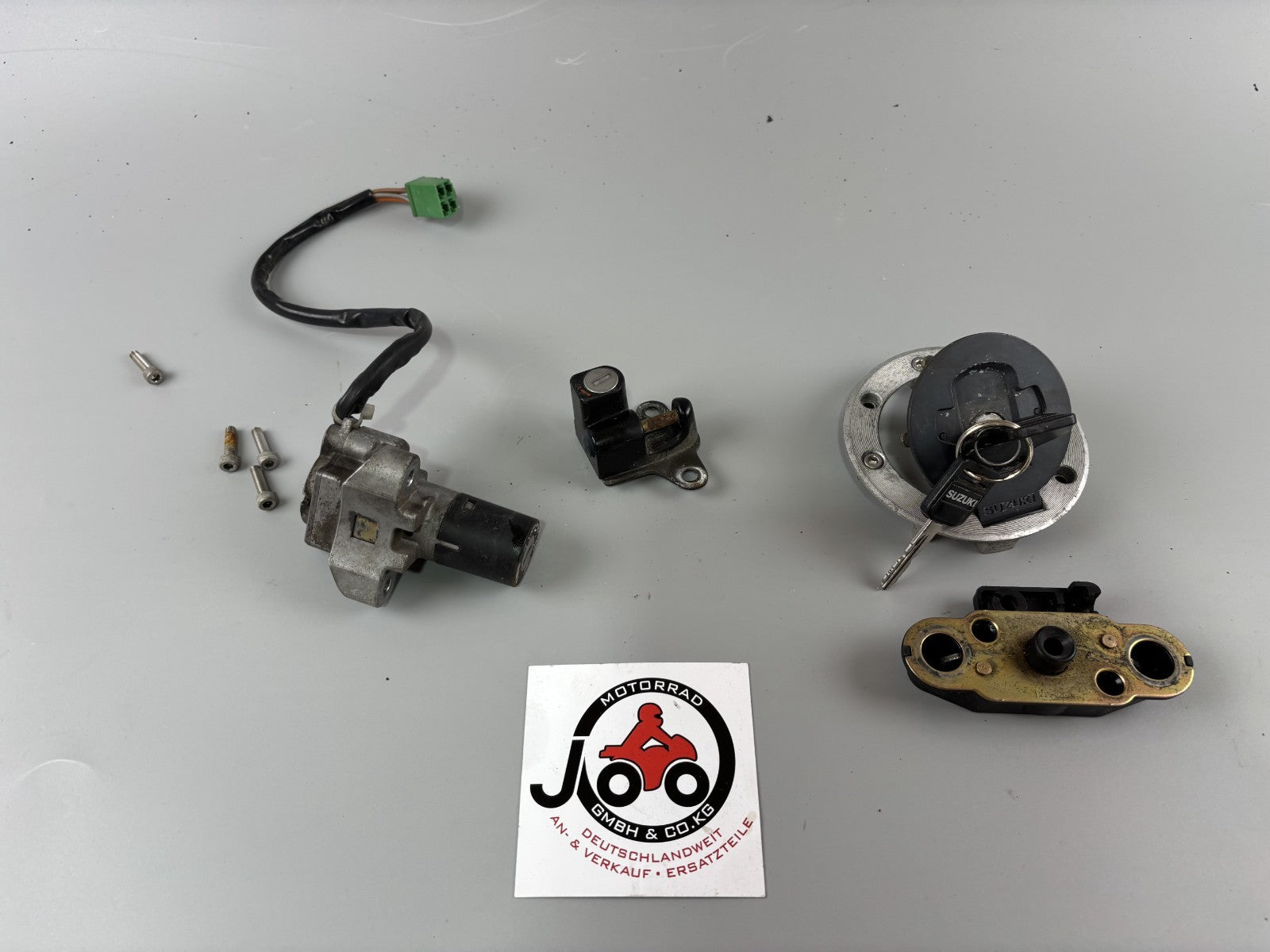 Suzuki GS 500 EU GM51B Schlosssatz Key Lock Zündschloss Tankschloss Sitzbank