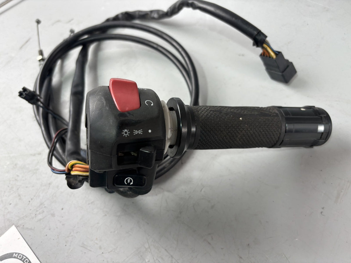 Suzuki GSX 750 AE Inazuma Lenkerschalter rechts right Handlebar Choke Switch