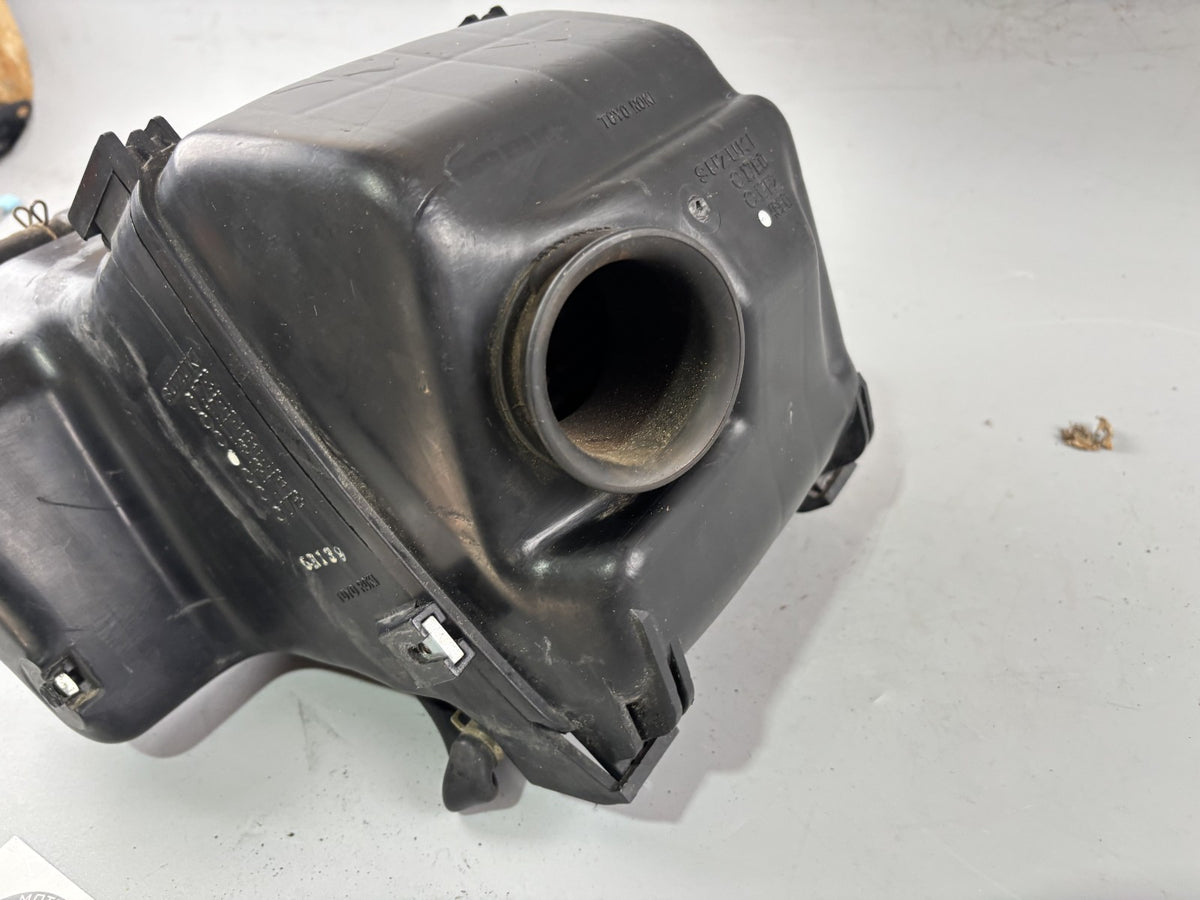 Suzuki GSX-R 1100 W GU75C Luftftilterkasten Airbox Ansaugung Luft Lüftung