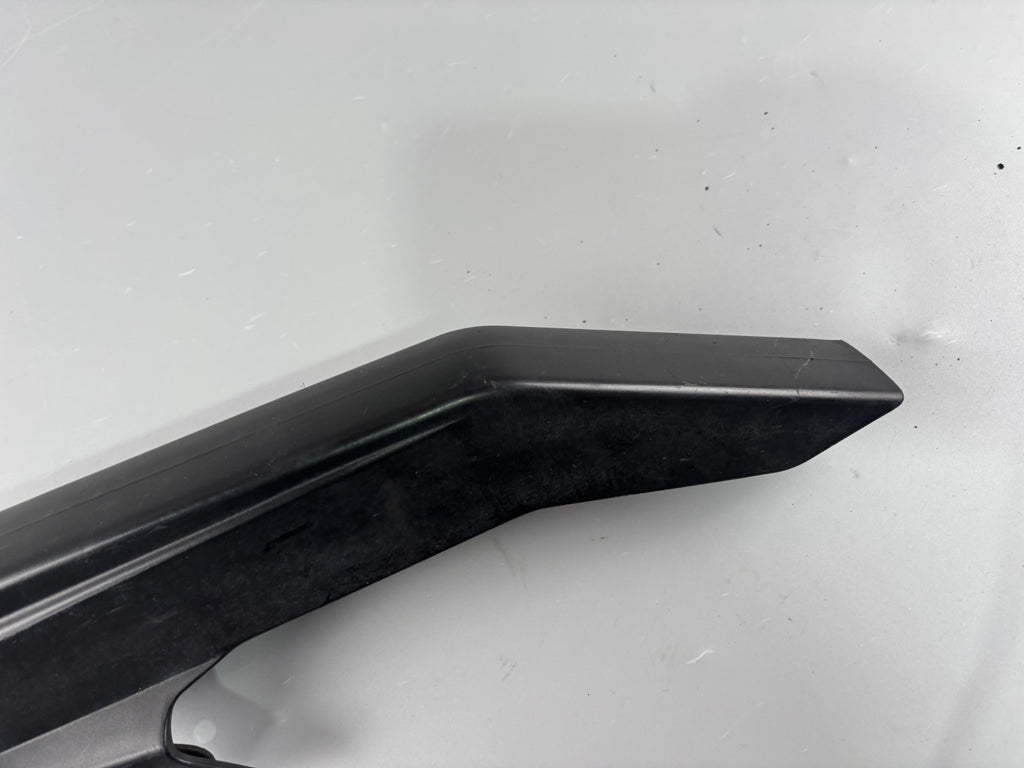 Suzuki GSF600 GN77B Kettenschutz Chain Cover Abdeckung Verkleidung