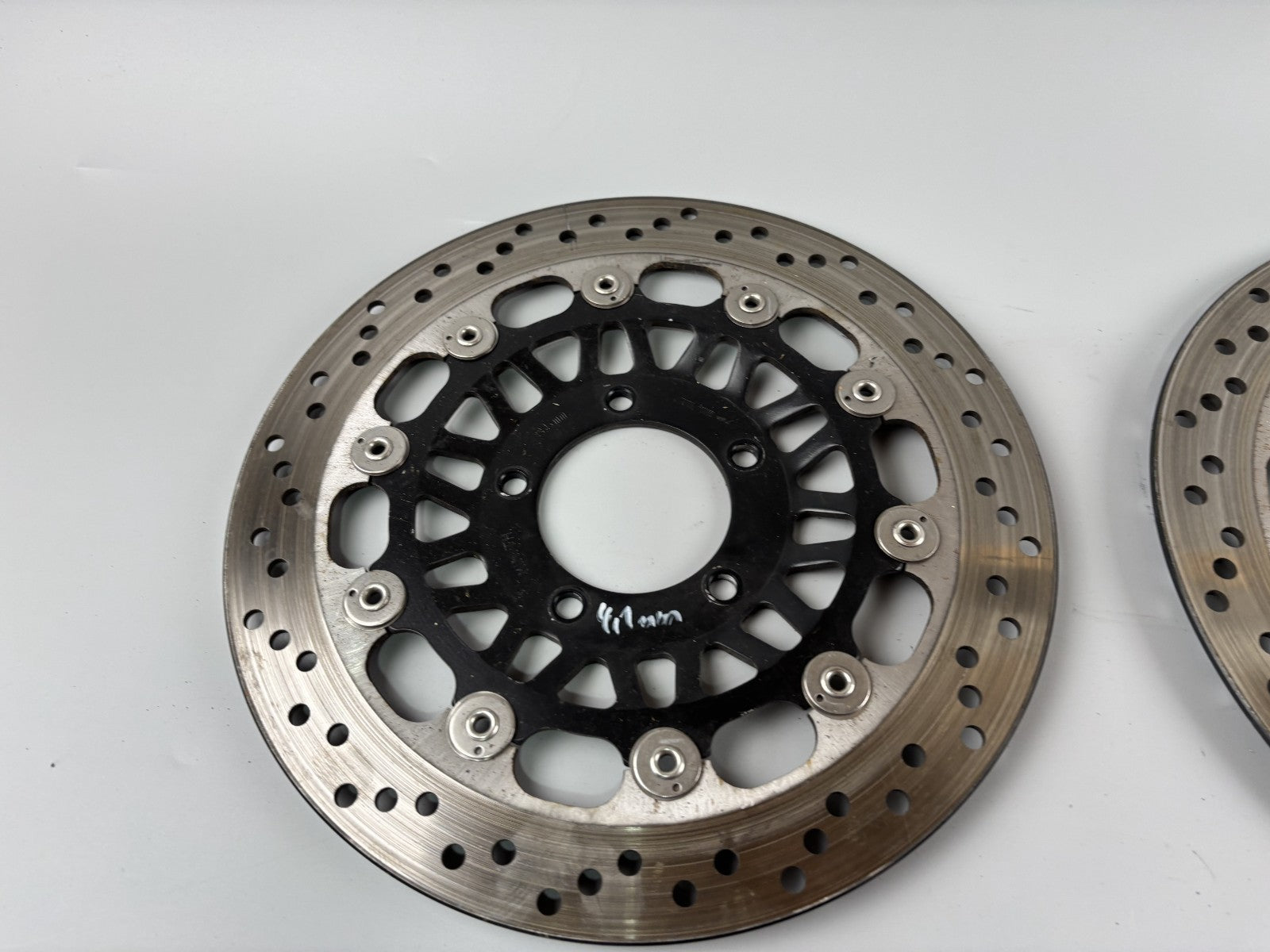 Triumph Daytona 955i T595 N 2002 Bremsscheiben Bremsscheibe Brake Disc 4,1mm