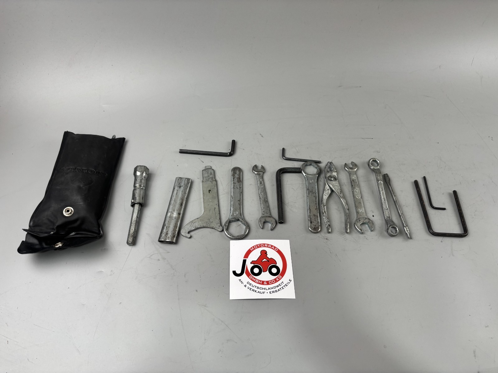 Honda VTR1000 F SC36 Firestorm Bordwerkzeug Tools