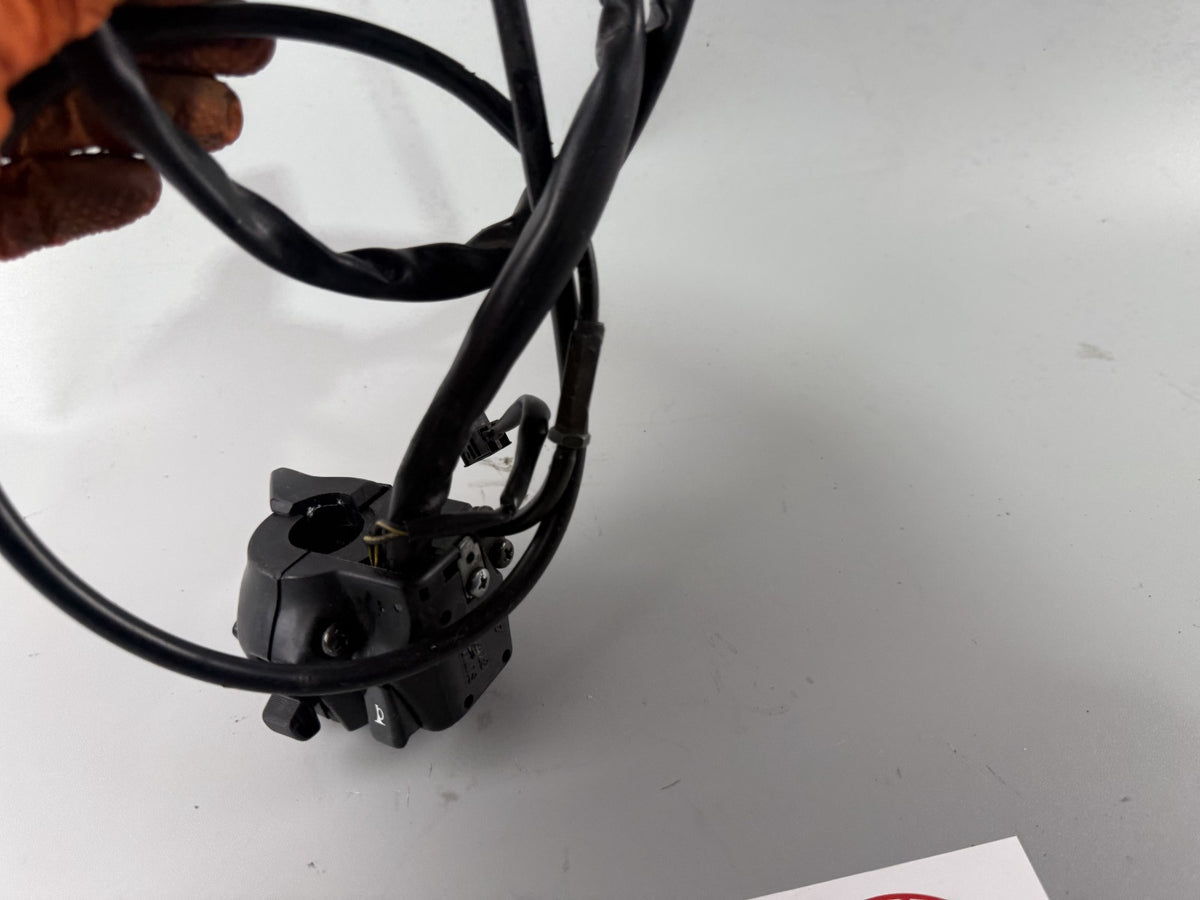 Suzuki GSF 600 Bandit POP WVA8 Lenkerschalter Handlebar Switch Lenkereinheit li