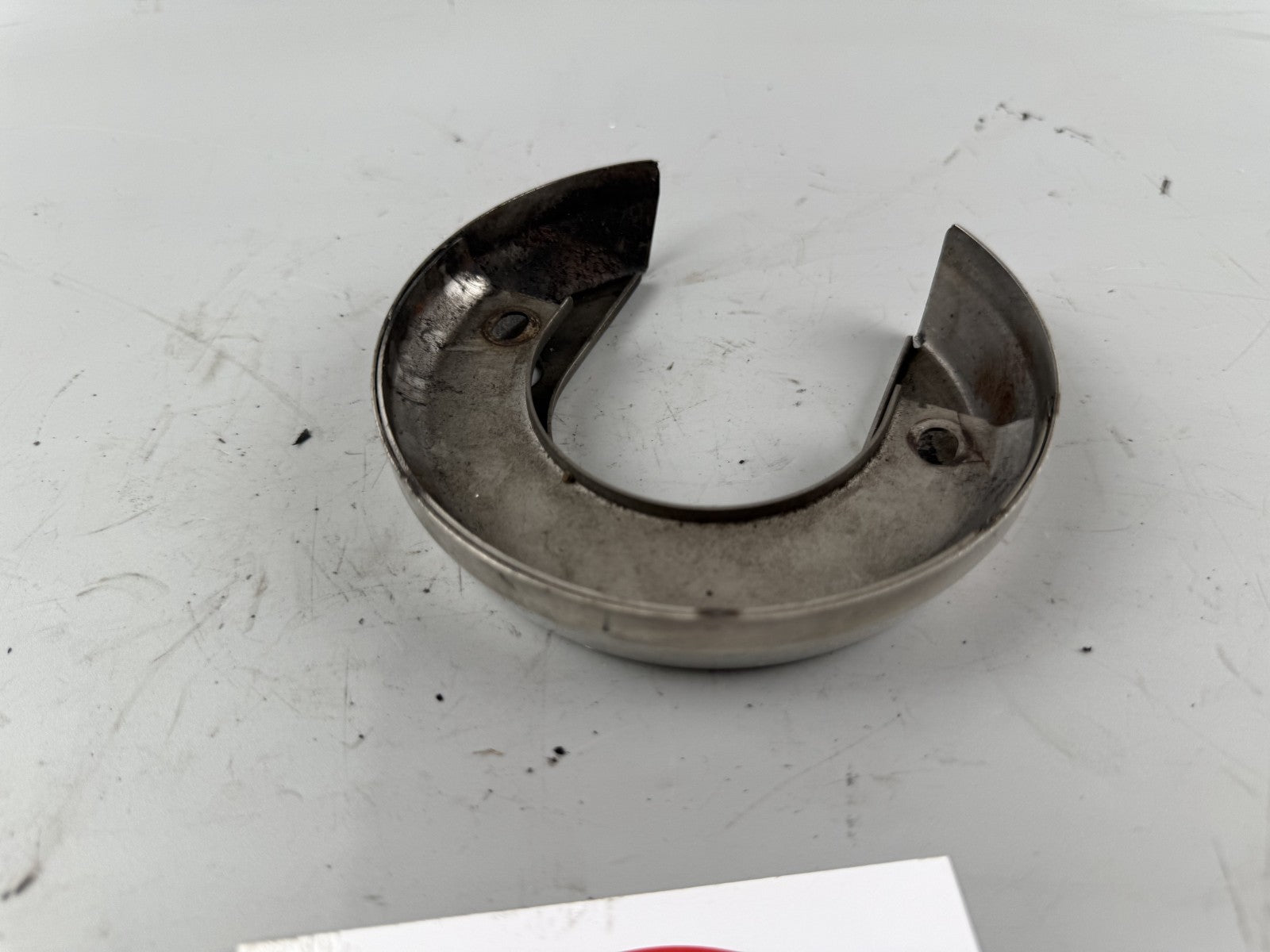 Kawasaki ZR-7 ZR750F Auspuffhalter Krümmerhalter Blende Cover Exhausr