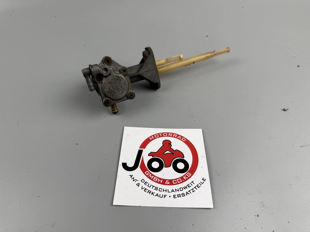 Suzuki GSX 750 AE Inazuma  Benzinhahn Fuel Gas Gasoline Ventil