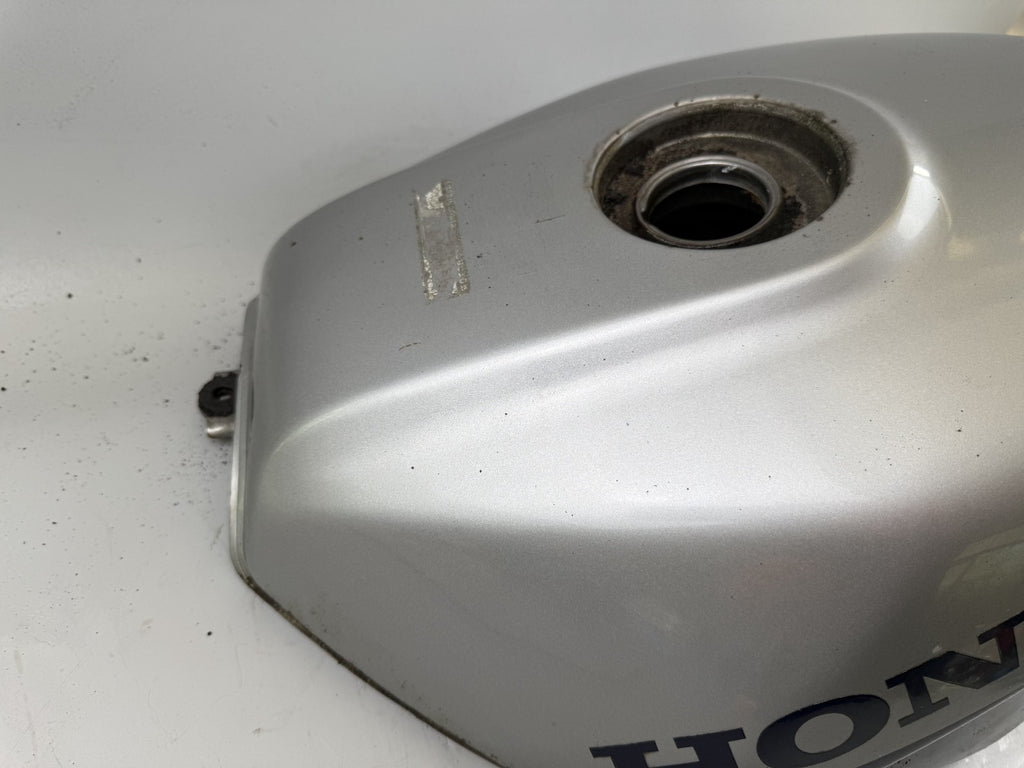 Honda CBR 600 F PC19 Tank Benzintank Kraftstofftank Gas Gasoline
