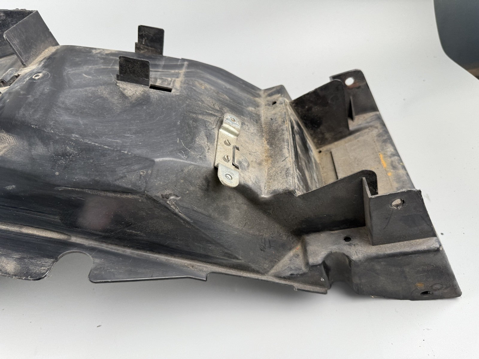 Suzuki GSF600 GN77B Heckuntersicht Fender Schutzblech Kotflügel Spritzschutz
