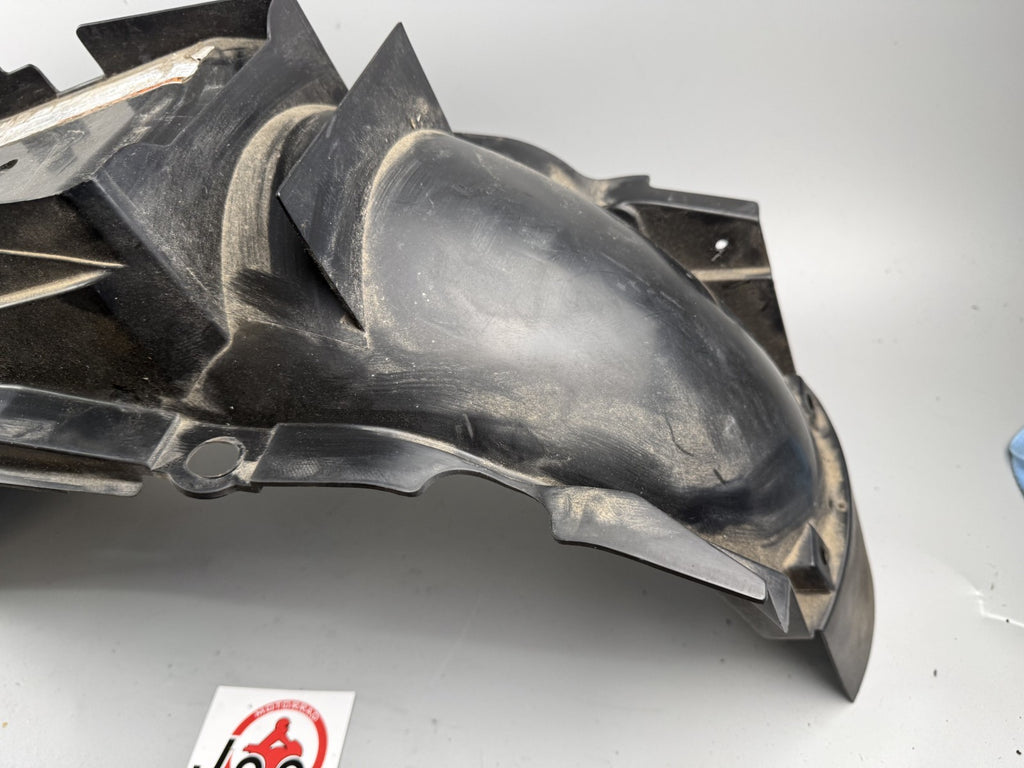 Suzuki GSX 750 AE Inazuma Heckuntersicht Spritzschutz Cover Radlauf Fender