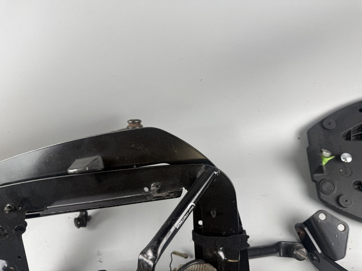 Triumph Sprint 955i ST T695 Kofferträger Kofferhalter Bag Box Holder Halter