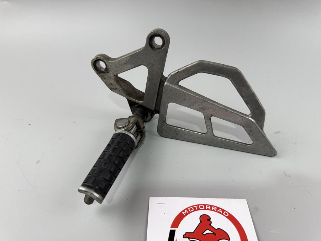 Kawasaki ZX-6R ZX600F Fußraste vorne Fahrerraste Foot Hangers links left