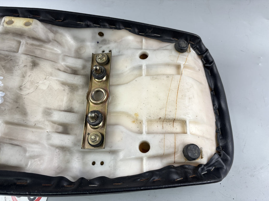 Suzuki VX 800 VS51B Sitz Sitzbank Seat Sitzkissen Sitzbezug