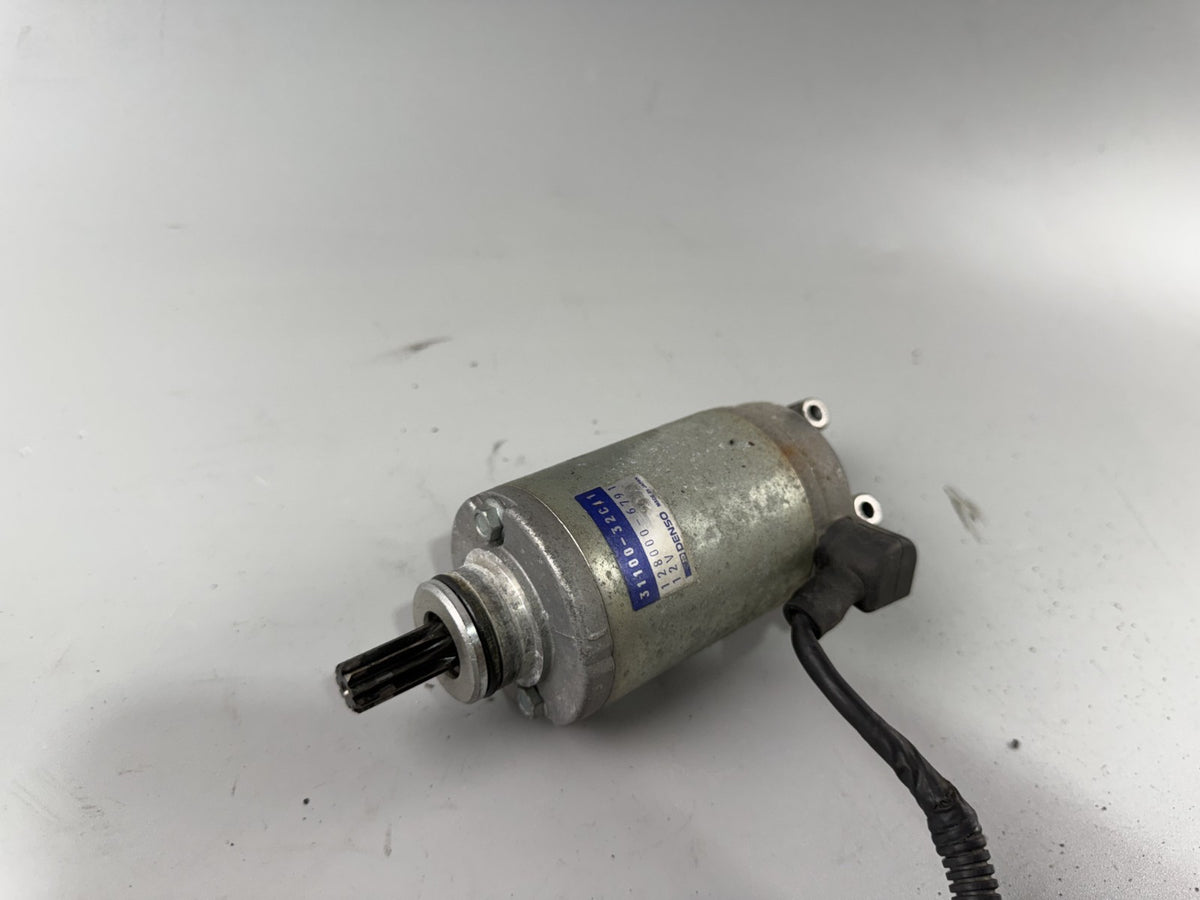Suzuki GSF600 GN77B Bandit Anlasser Starter Motor Engine Electric