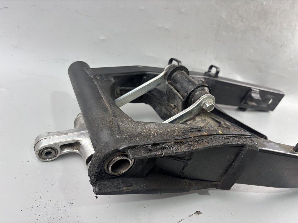 Suzuki GSX 650 F FA WVCJ Schwinge Schwingarm Swing Aufhängung Antrieb