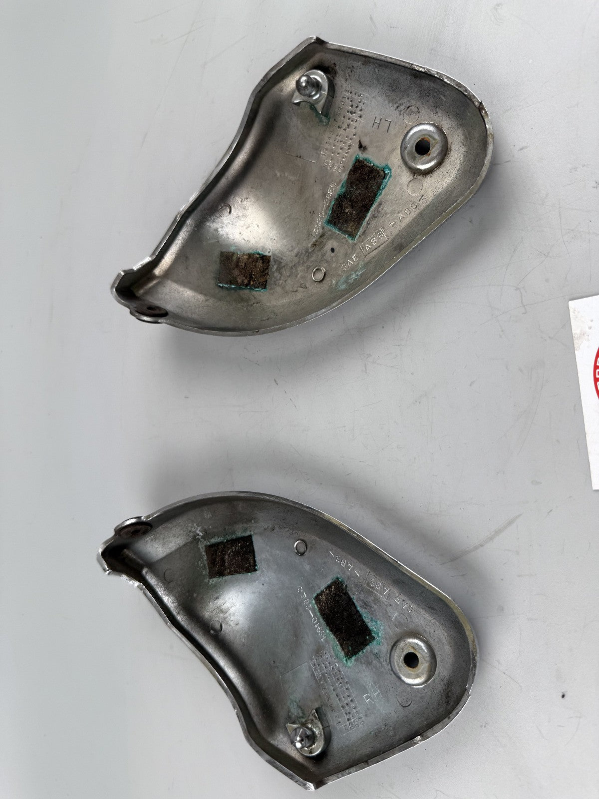 Suzuki GSF600 GN77B Bandit Seitendeckel Sidecover rechts links chrome Airbox Abd