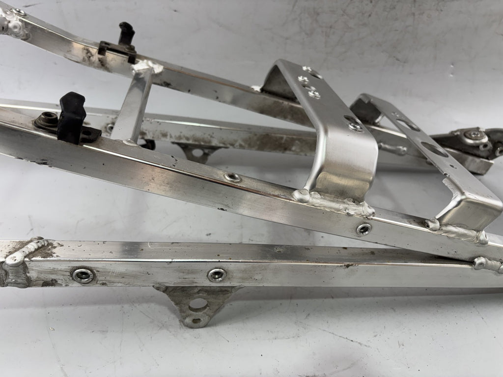 Suzuki GSX-R 1100 W GU75C Heckrahmen Frame Verbindung