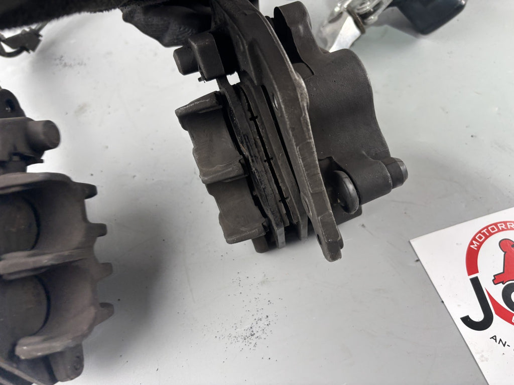 Honda CB 600 F Hornet PC34 Bremsanlage Bremse Brake Sattel Pumpe vorne front