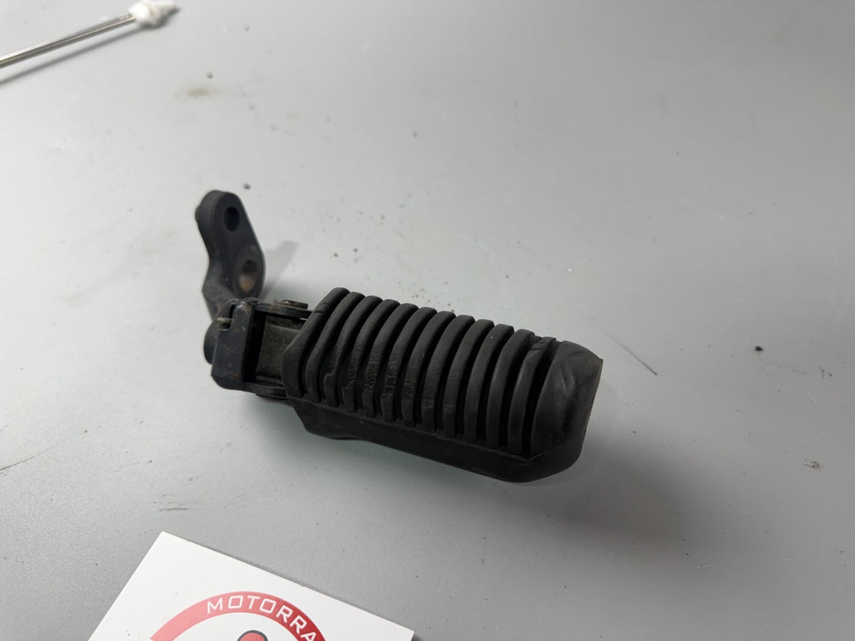 Yamaha XS 400 12E Fußraste Fahrerfußraste Foot Step Hangers rechts right