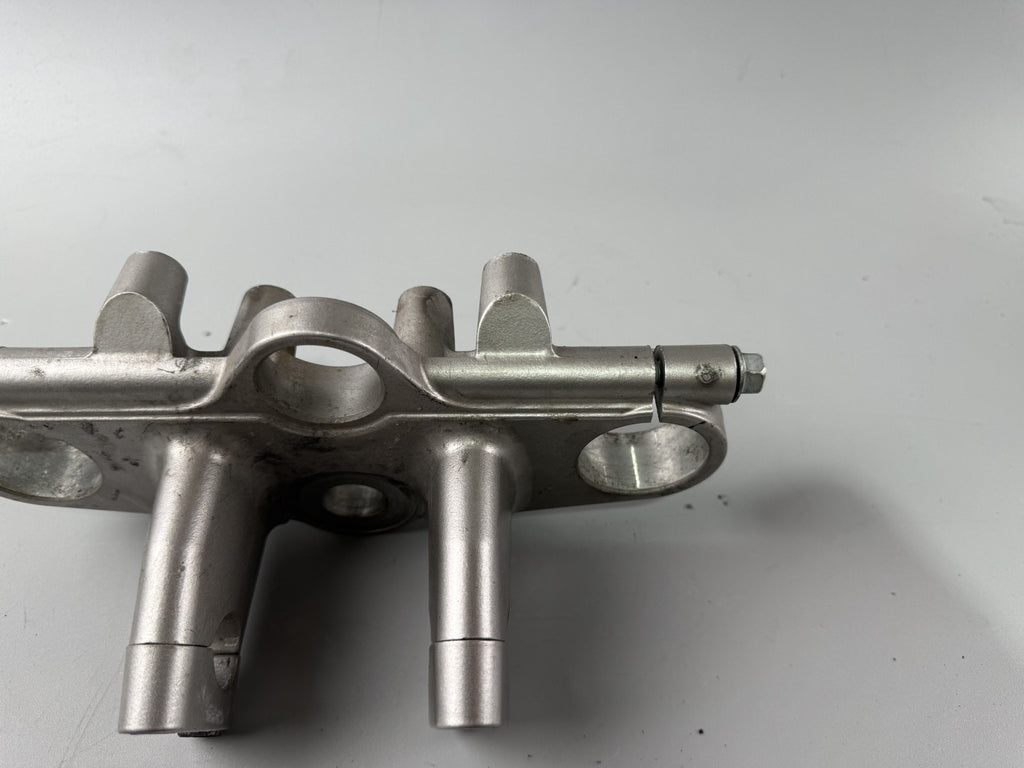 Suzuki GSF600 GN77B Bandit obere Gabelbrücke Bridge Handlebar Lenker