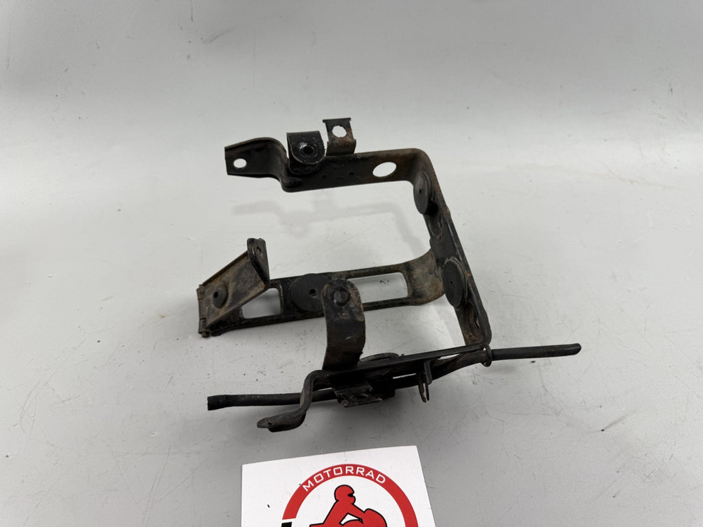 Honda XBR 500 PC15 Batteriekasten Batteriehalterung Holder halterung