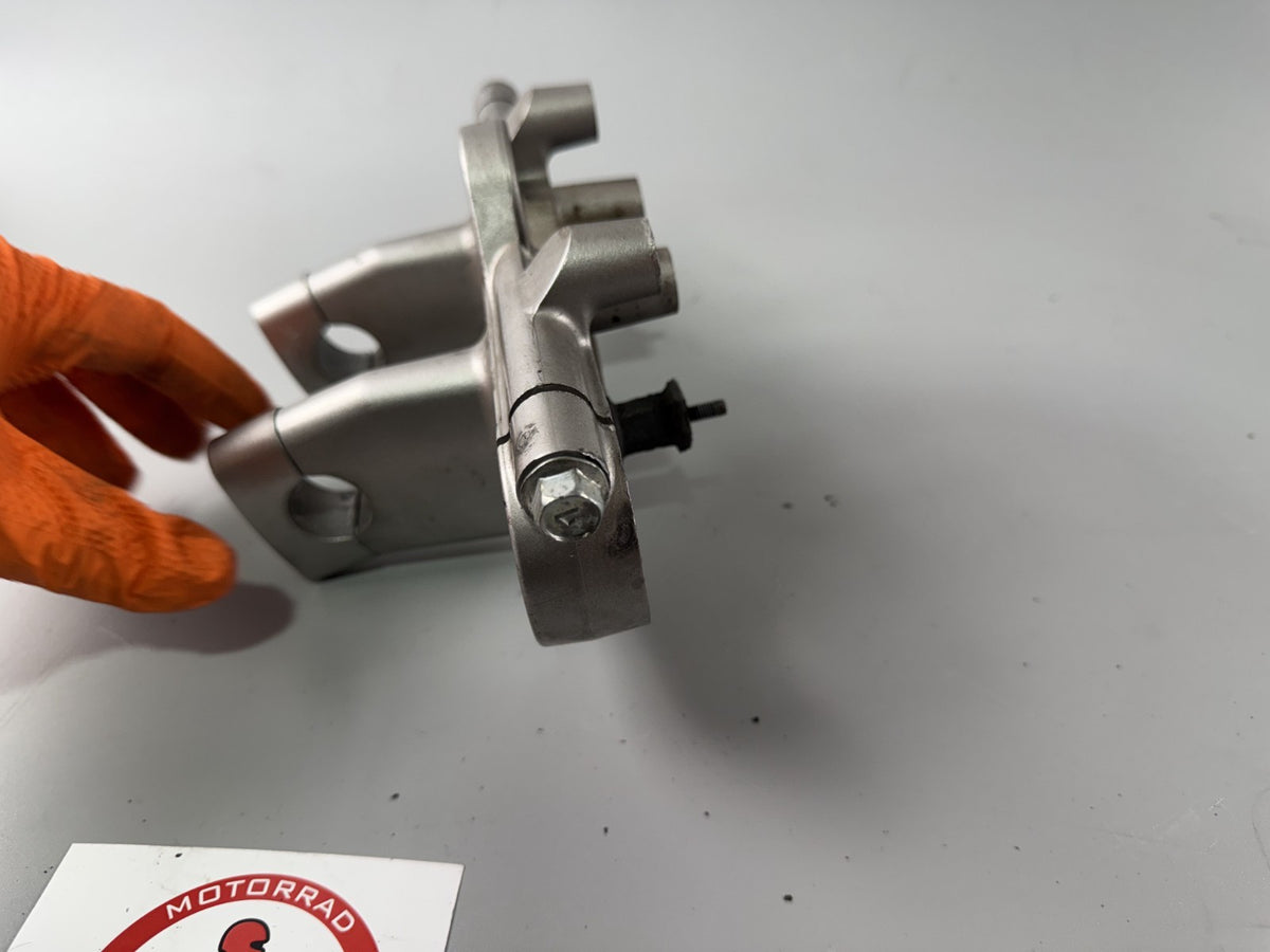 Suzuki GSF600 GN77B Bandit obere Gabelbrücke Bridge Handlebar Lenker