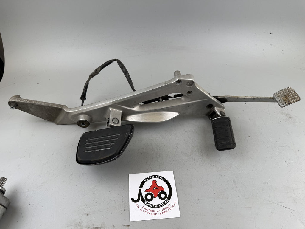 Honda NT650V Deauville RC47 Fußrastenanlage Foot Step Hangers Pedal Fußraste