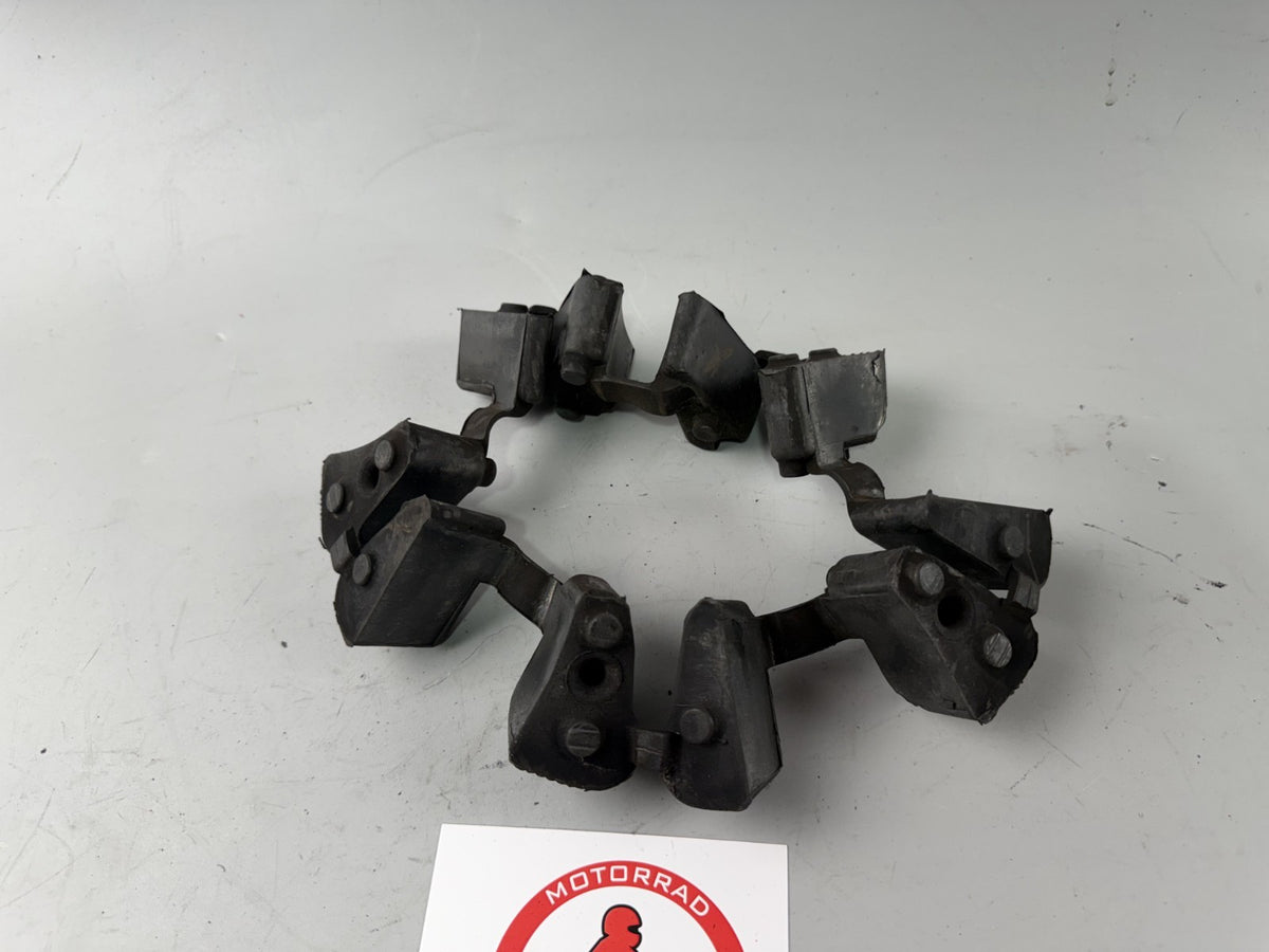 Triumph Speed Triple 900 T300B Ruckdämpfer Gummi Rubber Antrieb
