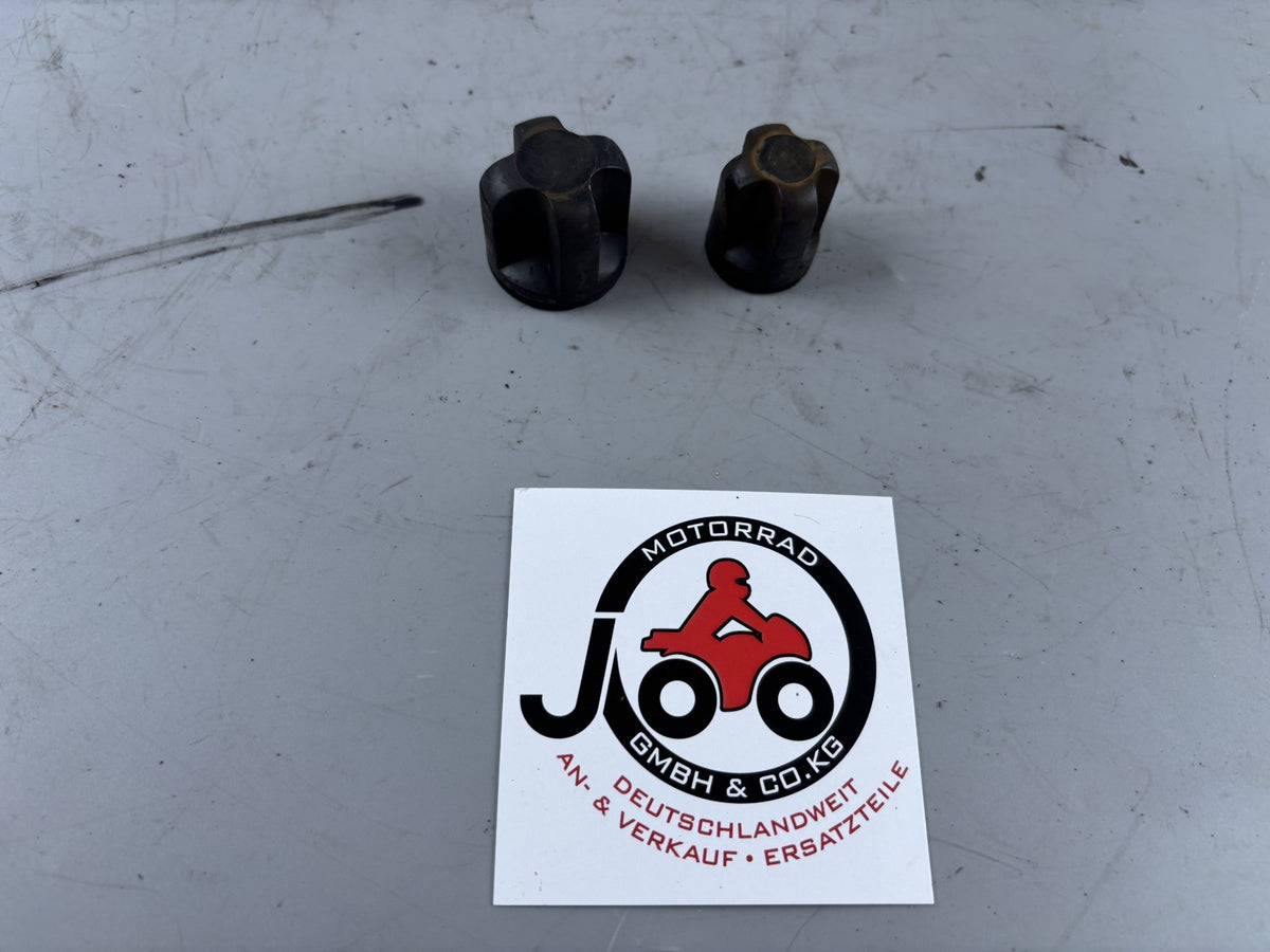 Suzuki VX 800 VS51B Gummis Tankgummi Rubber Holder Halte