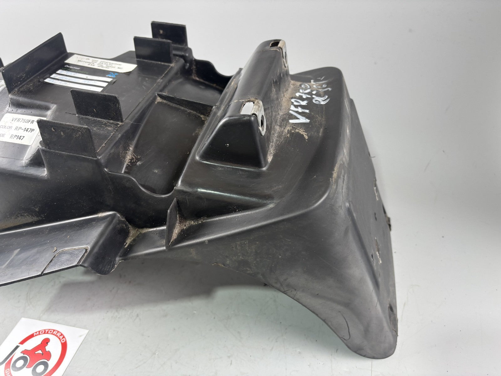 Honda VFR750 F Rc36/2 Heckuntersicht Radlauf Fender Kotflügel Verkleidung Innen