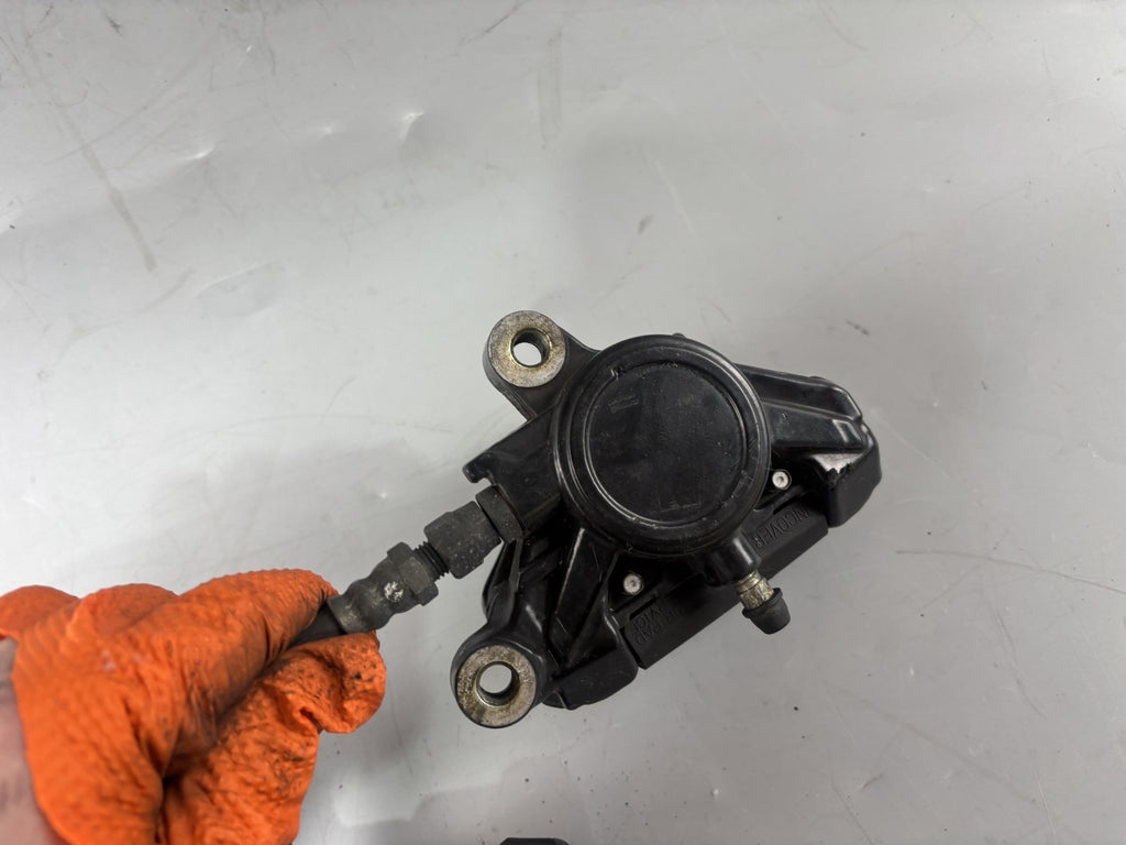Yamaha XJ 900 Diversion 4KM Bremsanlage Bremse Brake Sattel Pumpe hinten backWir