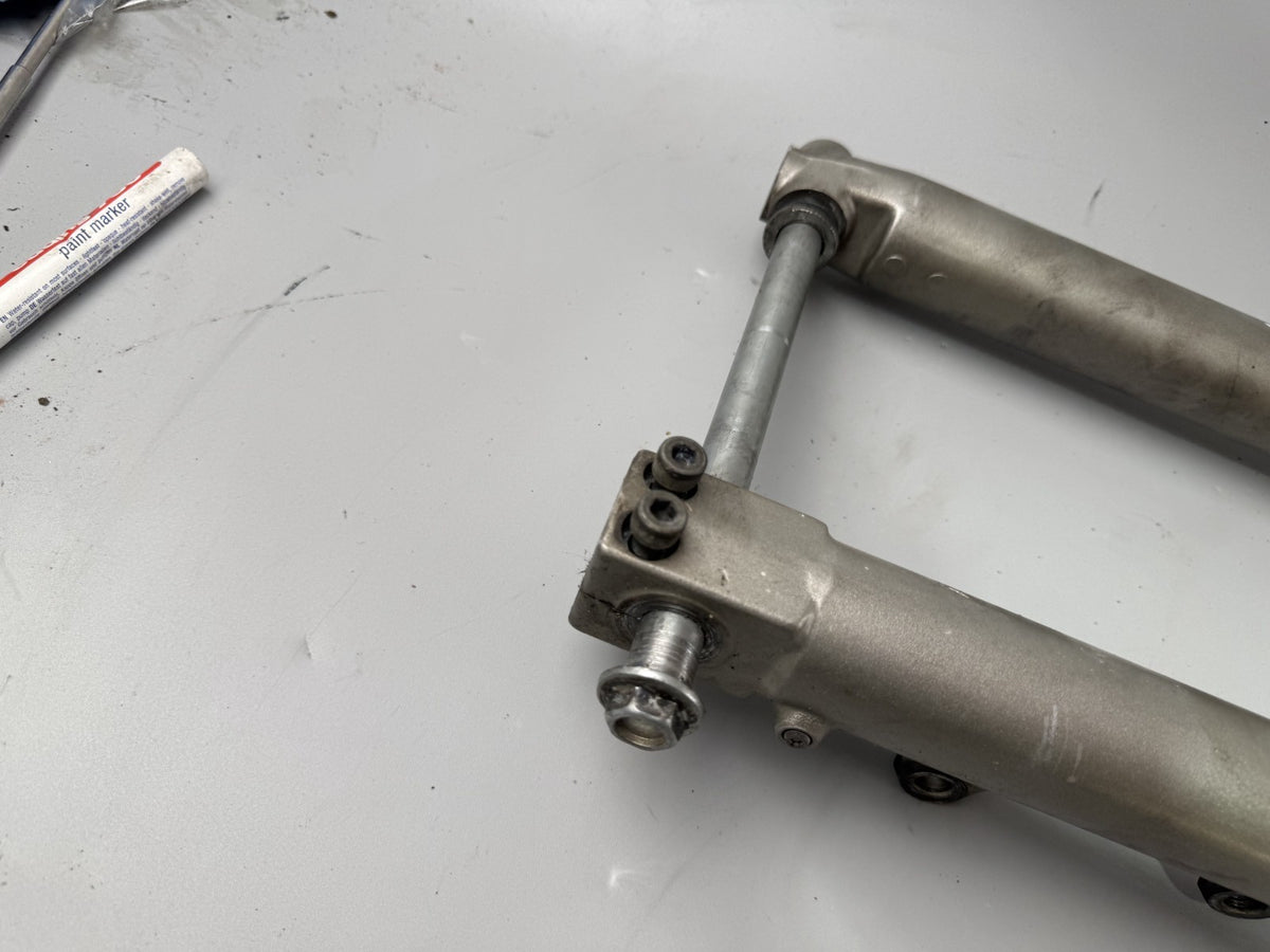 Yamaha XJ 600 Diversion 4BR 4LX Gabel Standrohr Tauchrohr Fork Absorber vorn