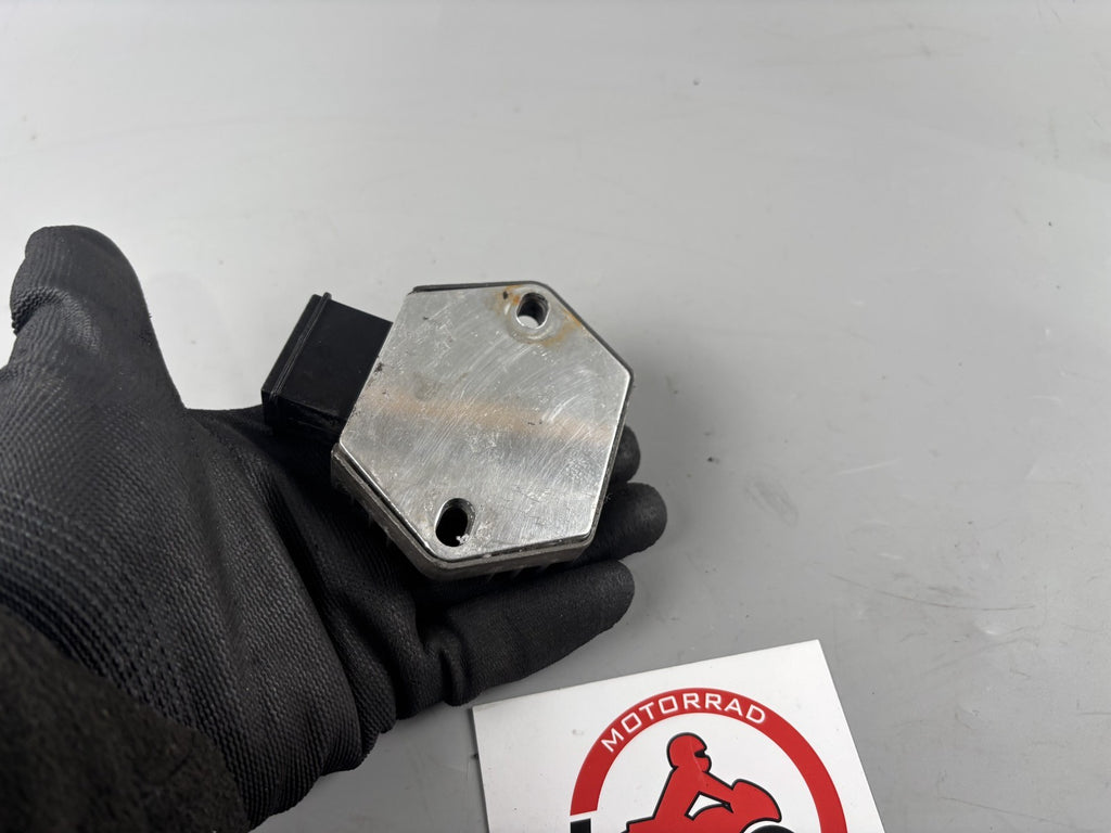 Honda CB 600 F Hornet PC34 Gleichrichter Spannungsregler Electric