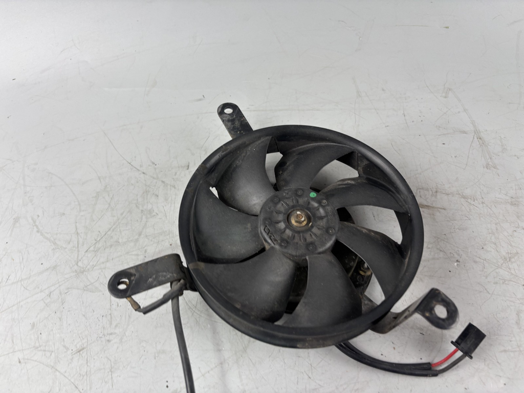 Honda CBF 600 S PC38 Lüfter Lüftung Cooler Ventilator