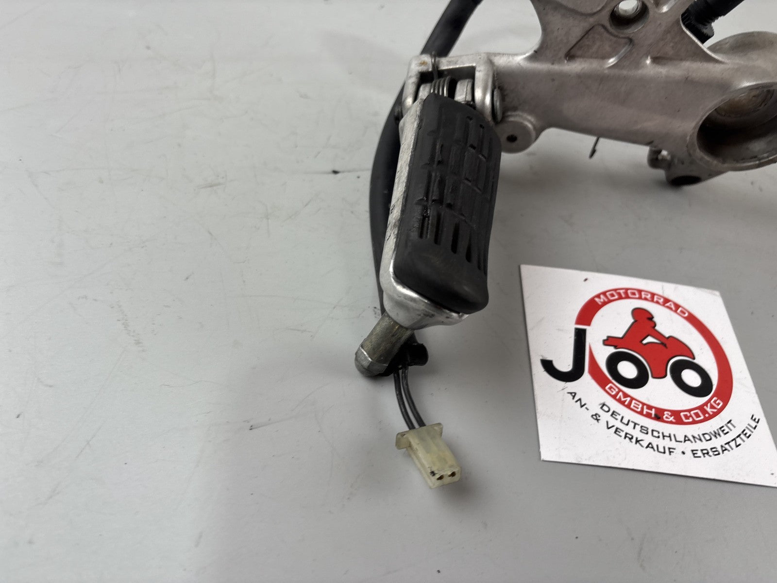 Honda VTR1000 F SC36 Firestorm Fußrastenanlage Fußraste Foot Hangers rechts