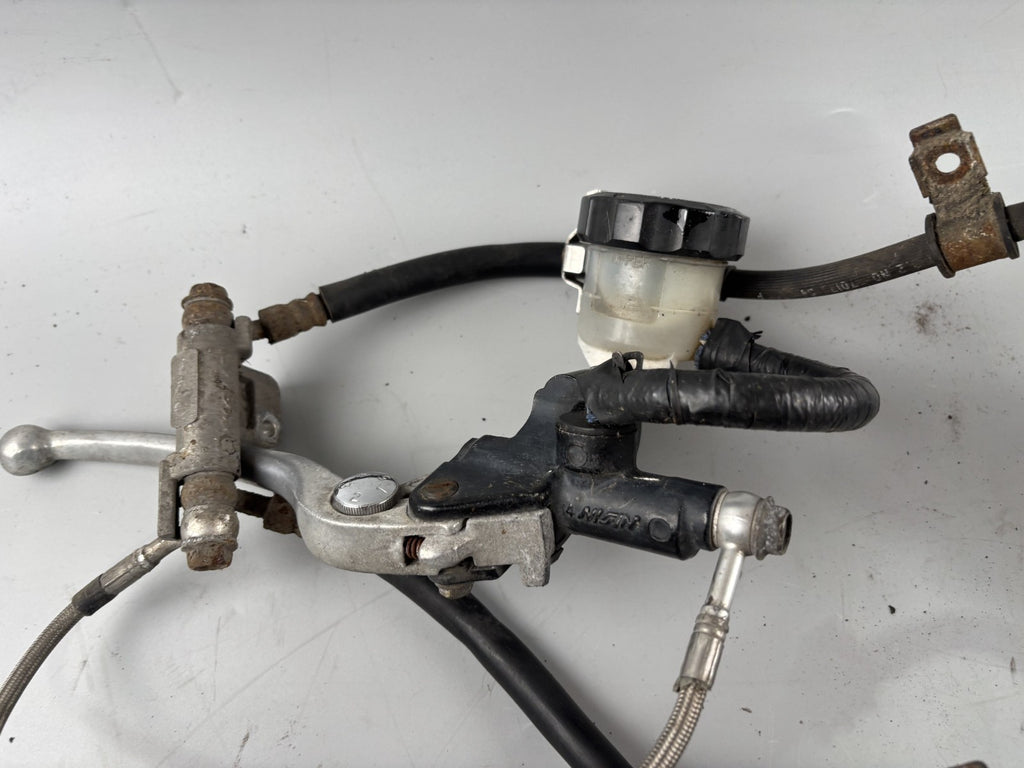 Suzuki SV650 S AV Bremse Brake Bremsanlage Bremssattel Zange  vorne front