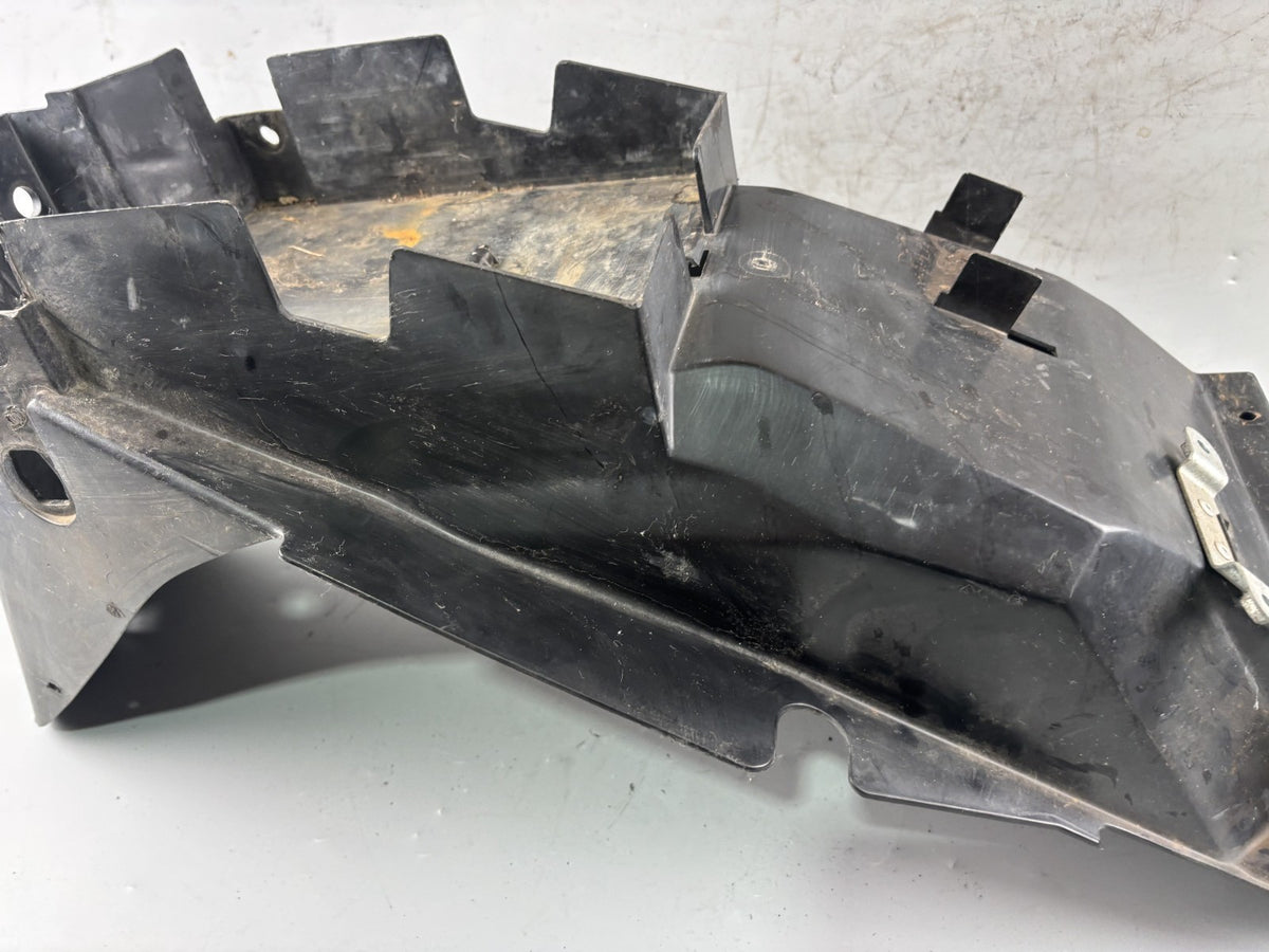 Suzuki GSF600 GN77B Heckuntersicht Fender Radlauf Schutzblech Kotflügel