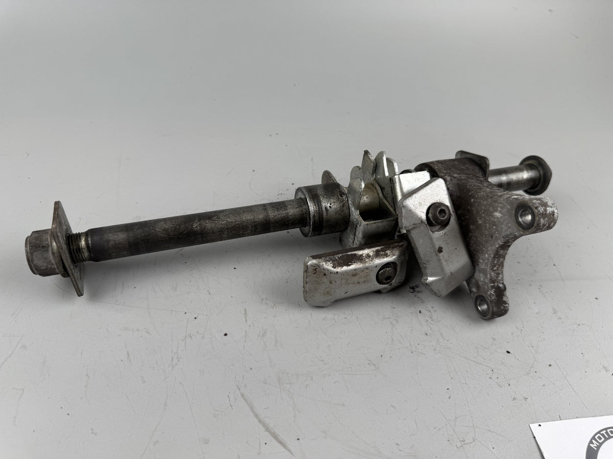 Suzuki GSX750 AE Inazuma Achse Hinterrad Kettenspanner