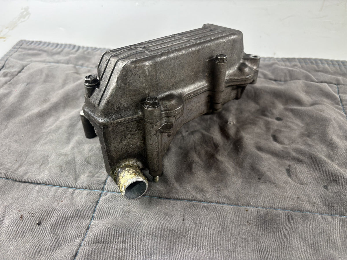 Honda CB 600 F Hornet PC34 Motor Gehäuse Ölfiltergehäuse Flansch Gehäuse Ölfilte