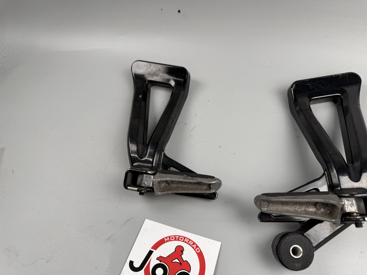 Suzuki GSX 750 AE Inazuma Achse Soziusfußrasten Steps Hangers Beifahrer