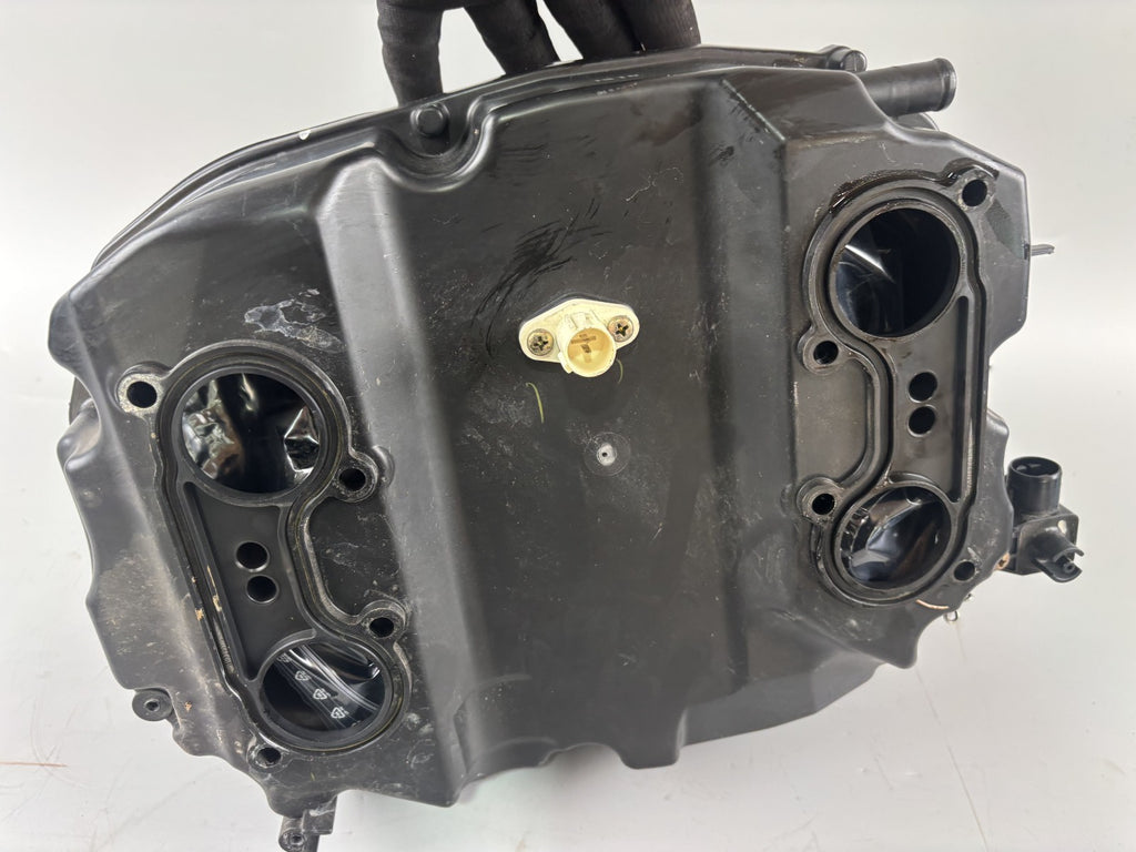 Honda VFR800 RC46/2 VTEC Luftfilterkasten Airbox Ansaugung